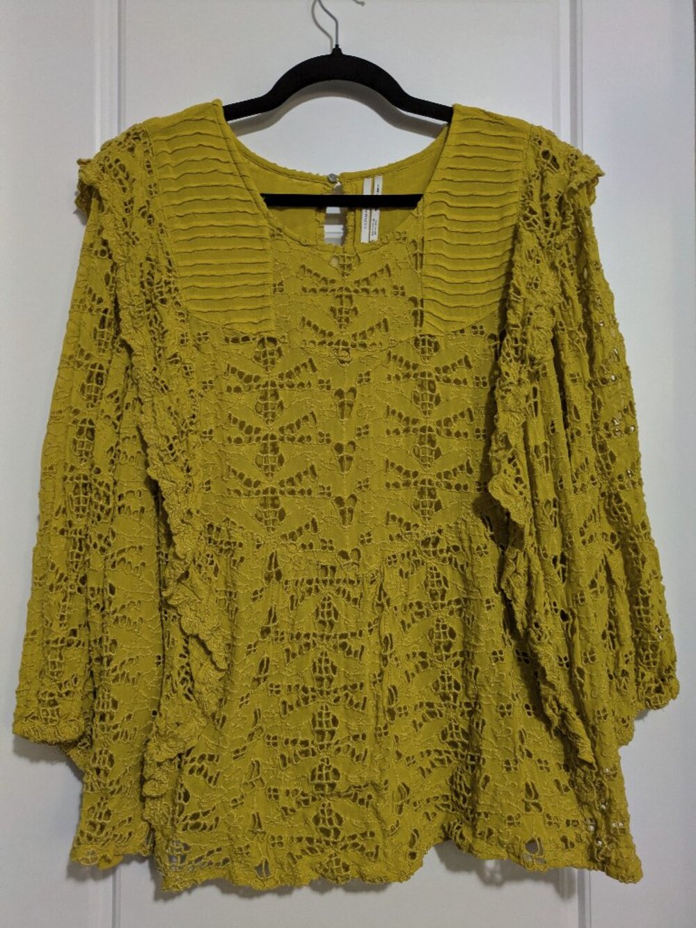 Anthropologie Mustard 3/4 Sleeve Lace Blouse Plus Sized (US 24)